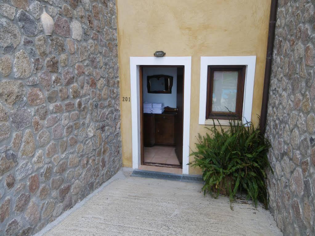 Angelina Boutique Escape Aparthotel Pérdika Kültér fotó