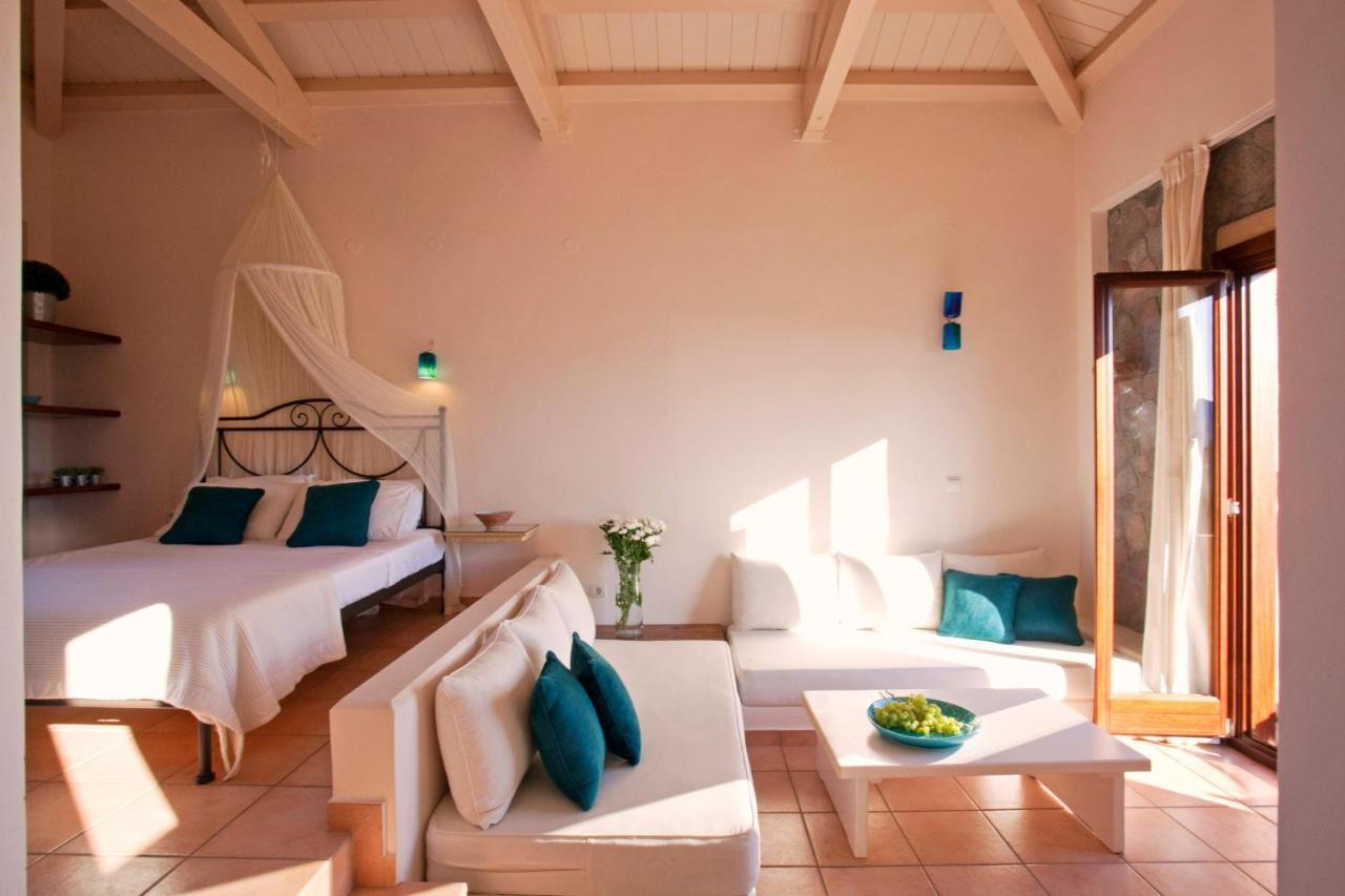 Angelina Boutique Escape Aparthotel Pérdika Kültér fotó